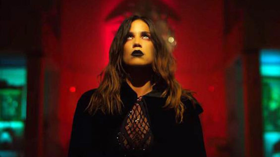 Το ξέσπασμα της Στικούδη…το φέρετρο και περηφάνια της οικογένειας της – Χαμός με την ανάρτηση στο Instagram