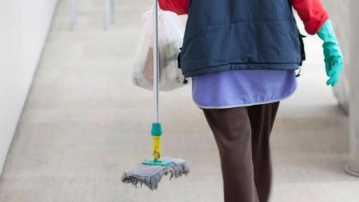 Καταγγελίες σοκ- Δάσκαλοι παρενοχλούν σεξουαλικά καθαρίστριες δημοτικών σχολείων