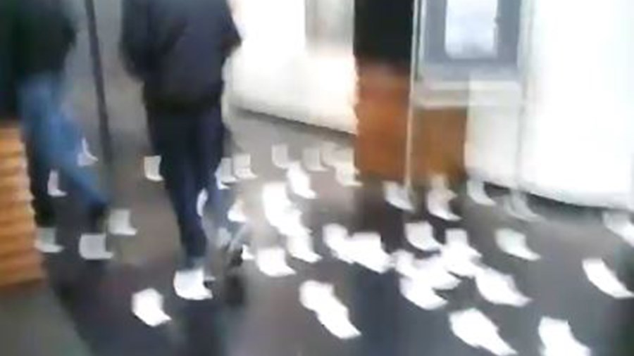 ΒΙΝΤΕΟ από την εισβολή του Ρουβίκωνα στην Ελληνοαμερικανική Ένωση