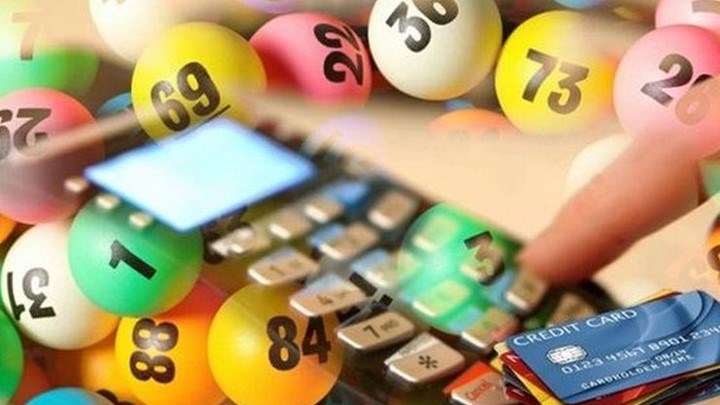 ΑΑΔΕ: Πώς γίνονται οι δημόσιες κληρώσεις για τη φορολοταρία