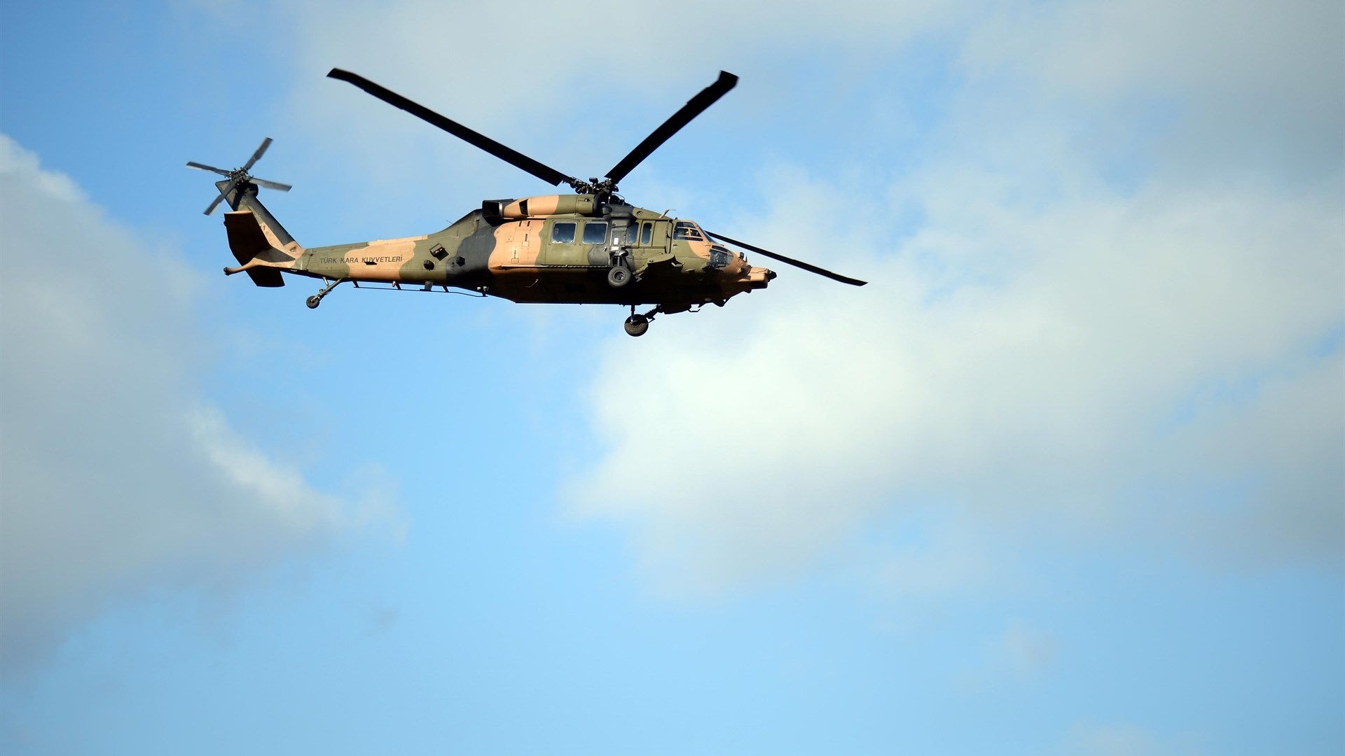 Τουρκικό στρατιωτικό ελικόπτερο καταρρίφθηκε στην Αφρίν – «Θα το πληρώσουν ακριβά», προειδοποιεί ο Ερντογάν