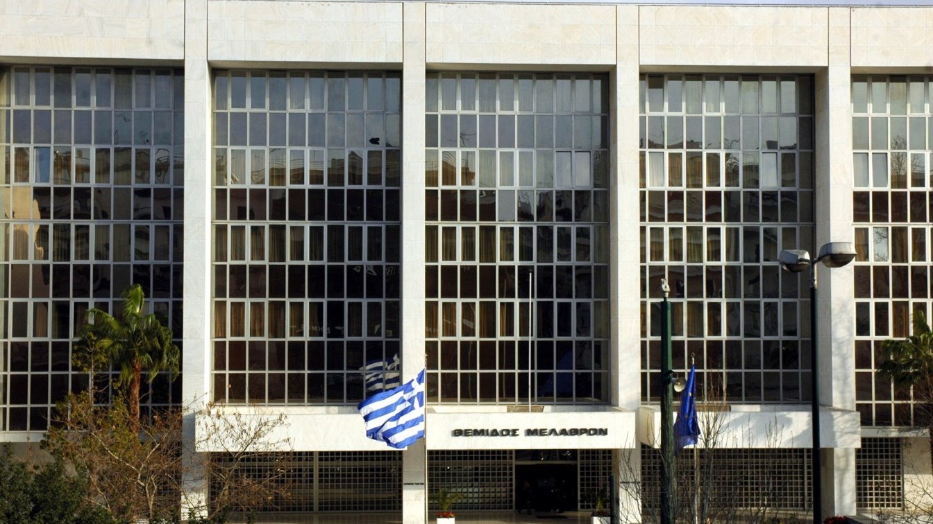 Πέντε δικαστές στο πλευρό της Τουλουπάκη για τους χειρισμούς της στην υπόθεση της Novartis