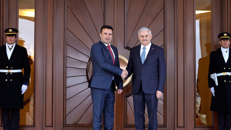 Νέα πρόκληση Γιλντιρίμ: Για το όνομα της “Μακεδονίας” μόνο η ίδια η χώρα θα αποφασίσει