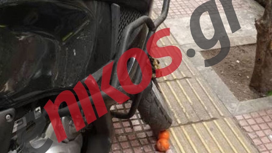 Πάρκαρε πάνω στον οδηγό όδευσης τυφλών – ΦΩΤΟ αναγνώστη