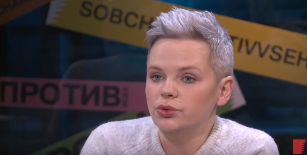 Γυναίκα αφαίρεσε το στήθος της και της πήραν την επιμέλεια των υιοθετημένων παιδιών της