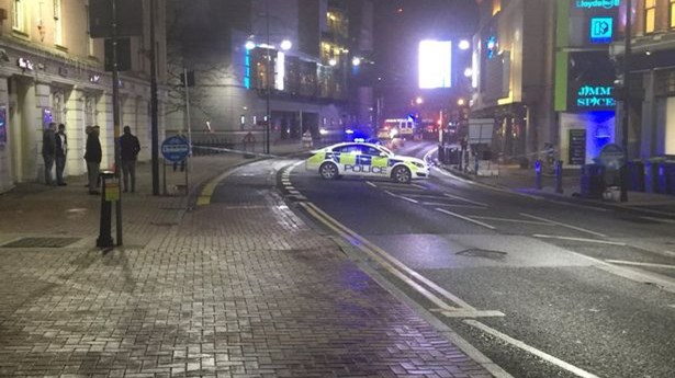 Συναγερμός στο Μπέρμιγχαμ – Ισχυρές εκρήξεις στο υπόγειο κατάμεστου θεάτρου – ΒΙΝΤΕΟ