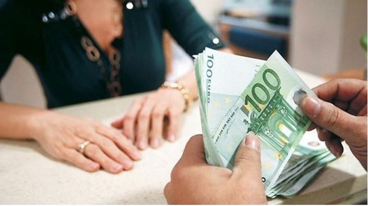 Ξεμπλοκάρουν χιλιάδες συντάξεις και εφάπαξ του Δημοσίου