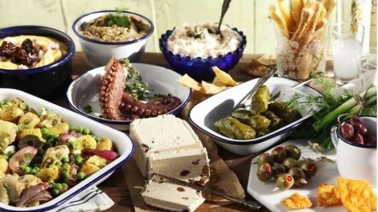 Πόσο κοστίζει φέτος το σαρακοστιανό τραπέζι