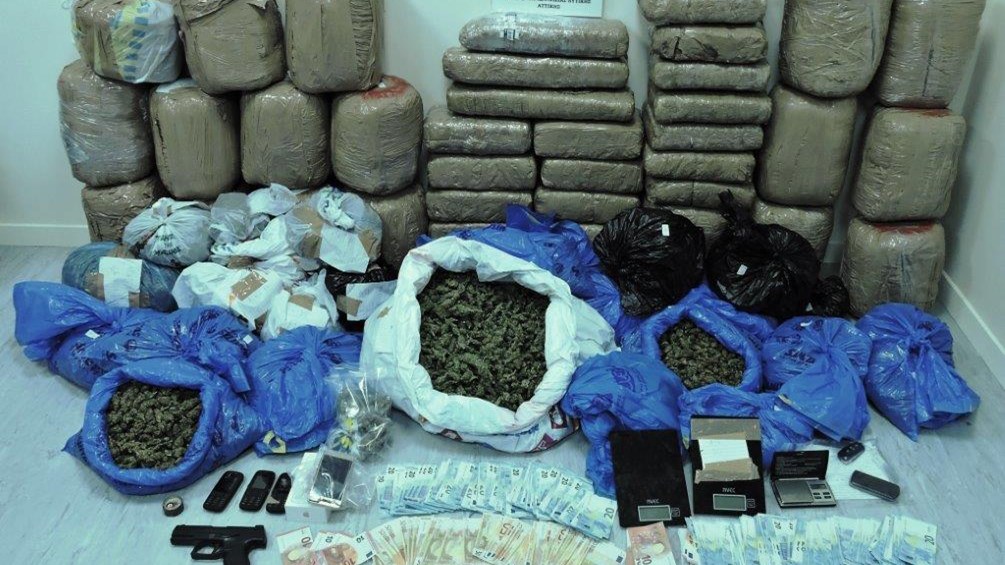 Αυτά είναι τα μέλη της “σπείρας” που ήθελαν να μετατρέψουν την Αθήνα σε “βαπόρι από την Περσία” – ΒΙΝΤΕΟ