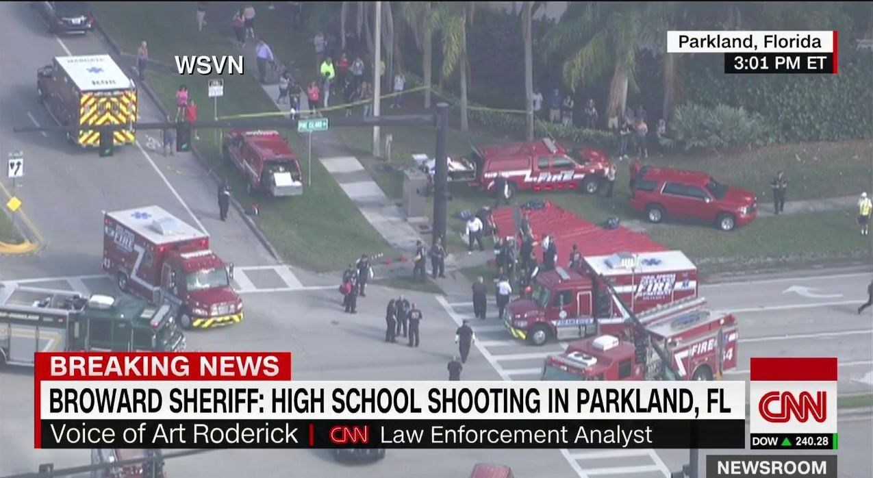 Οι πρώτες εικόνες από τους πυροβολισμούς σε σχολείο της Φλόριντα – ΦΩΤΟ – ΤΩΡΑ