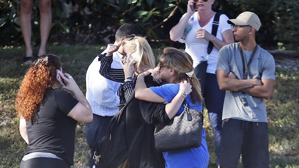 Τουλάχιστον 7 νεκροί και 50 τραυματίες στο λύκειο της Φλόριντα – ΤΩΡΑ