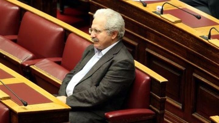 Δύσκολες ώρες για τον Μίμη Ανδρουλάκη