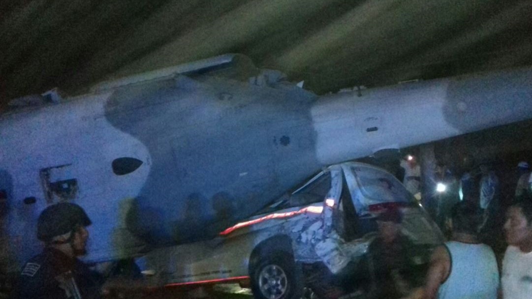 ΦΩΤΟ από τη συντριβή του ελικοπτέρου στο Μεξικό – Δύο νεκροί – Σώοι οι επιβαίνοντες – ΦΩΤΟ