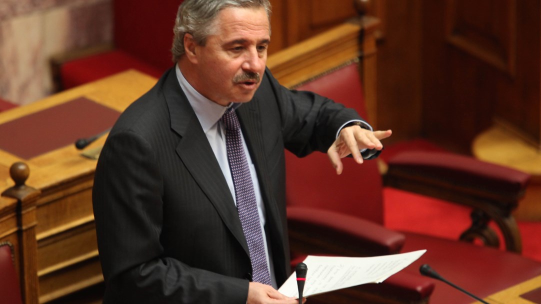 Επίθεση του Μανιάτη στον Καμμένο: Συνιστά ντροπή για την κυβέρνηση – ΒΙΝΤΕΟ