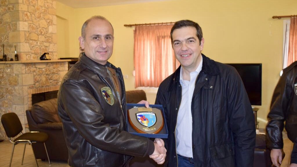 Το tweet του Τσίπρα από την επίσκεψή του στην 135η Σμηναρχία Μάχης στη Σκύρο – ΦΩΤΟ