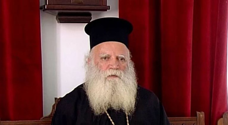 Ο Μητροπολίτης Κυθήρων μηνύει συντελεστές θεατρικής παράστασης – Δείτε γιατί