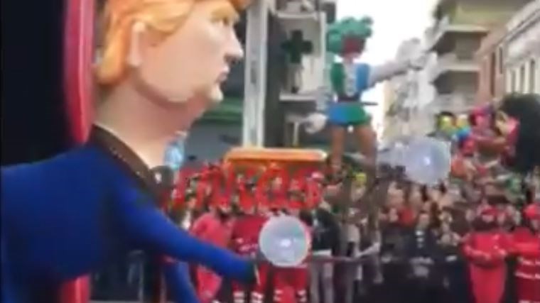 Εντυπωσιακά άρματα και πρωτότυπες στολές στο καρναβάλι της Πάτρας – ΒΙΝΤΕΟ αναγνώστη