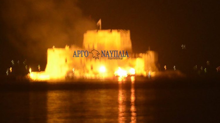 Κάηκε σκάφος της Αρχαιολογικής Υπηρεσίας στο Μπούρτζι – ΦΩΤΟ – ΒΙΝΤΕΟ