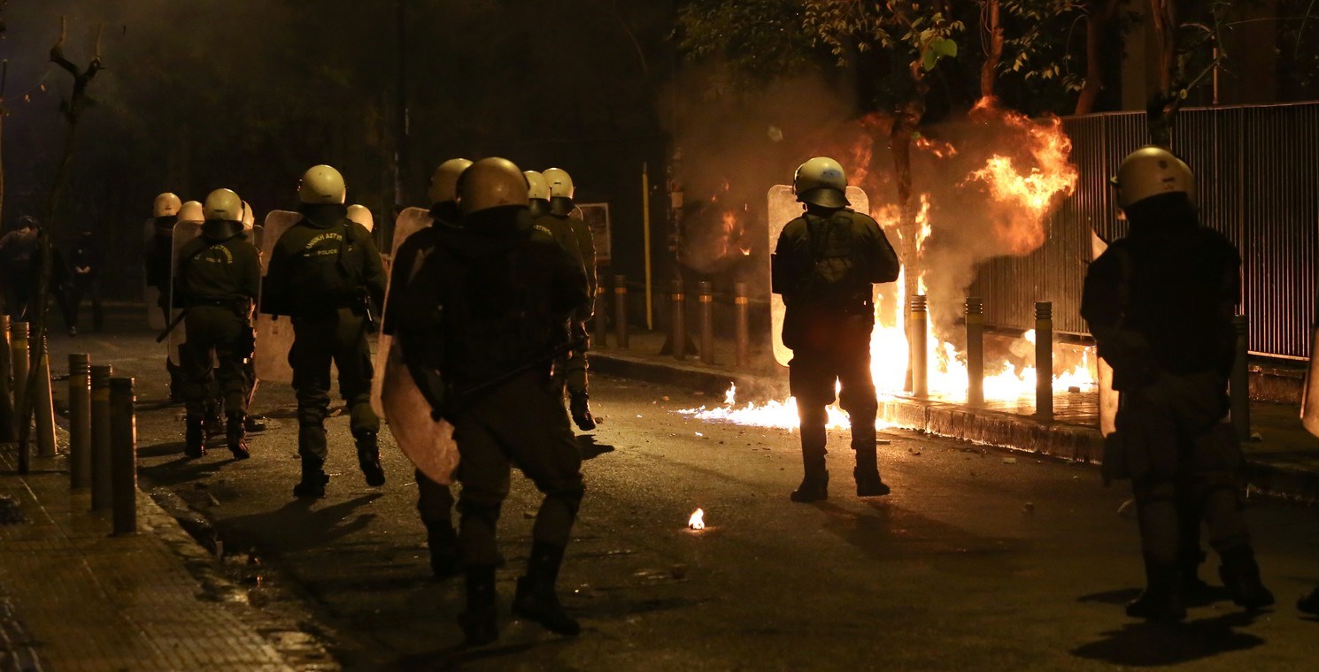 Νέες επιθέσεις κατά αστυνομικών στα Εξάρχεια