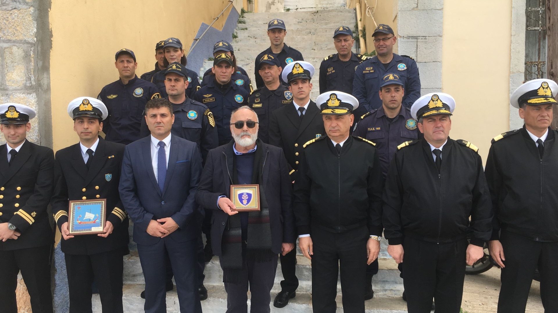 Μήνυμα Κουρουμπλή από τη Σύμη και τη Στρογγυλή: Εδώ δεν τελειώνει η Ελλάδα αλλά εδώ ξεκινάει – ΦΩΤΟ