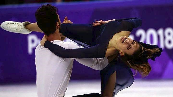 Ασημένιο μετάλλιο για Παπαδάκη-Σιζερόν μετά το “σέξι” ατύχημα στους Χειμερινούς Ολυμπιακούς Αγώνες