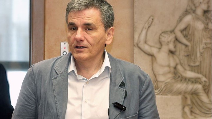 Τσακαλώτος στο Bloomberg: Ως τέλος Απριλίου παρουσιάζουμε το δικό μας στρατηγικό σχέδιο ανάπτυξης