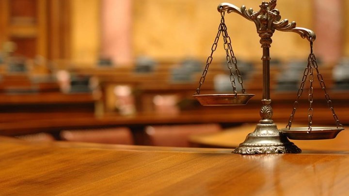Ένωση Εισαγγελέων και Δικαστών κατά Θάνου: Θεσμικά ανεπίτρεπτη η παρέμβαση της για τη Novartis
