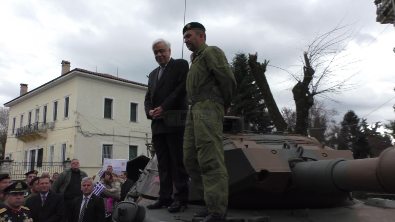 Σε άρμα μάχης ανέβηκε ο Προκόπης Παυλόπουλος – ΒΙΝΤΕΟ – ΦΩΤΟ