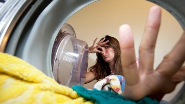 Το μυστικό που θα εξαφανίσει την άσχημη μυρωδιά από την πετσέτα του μπάνιου σας