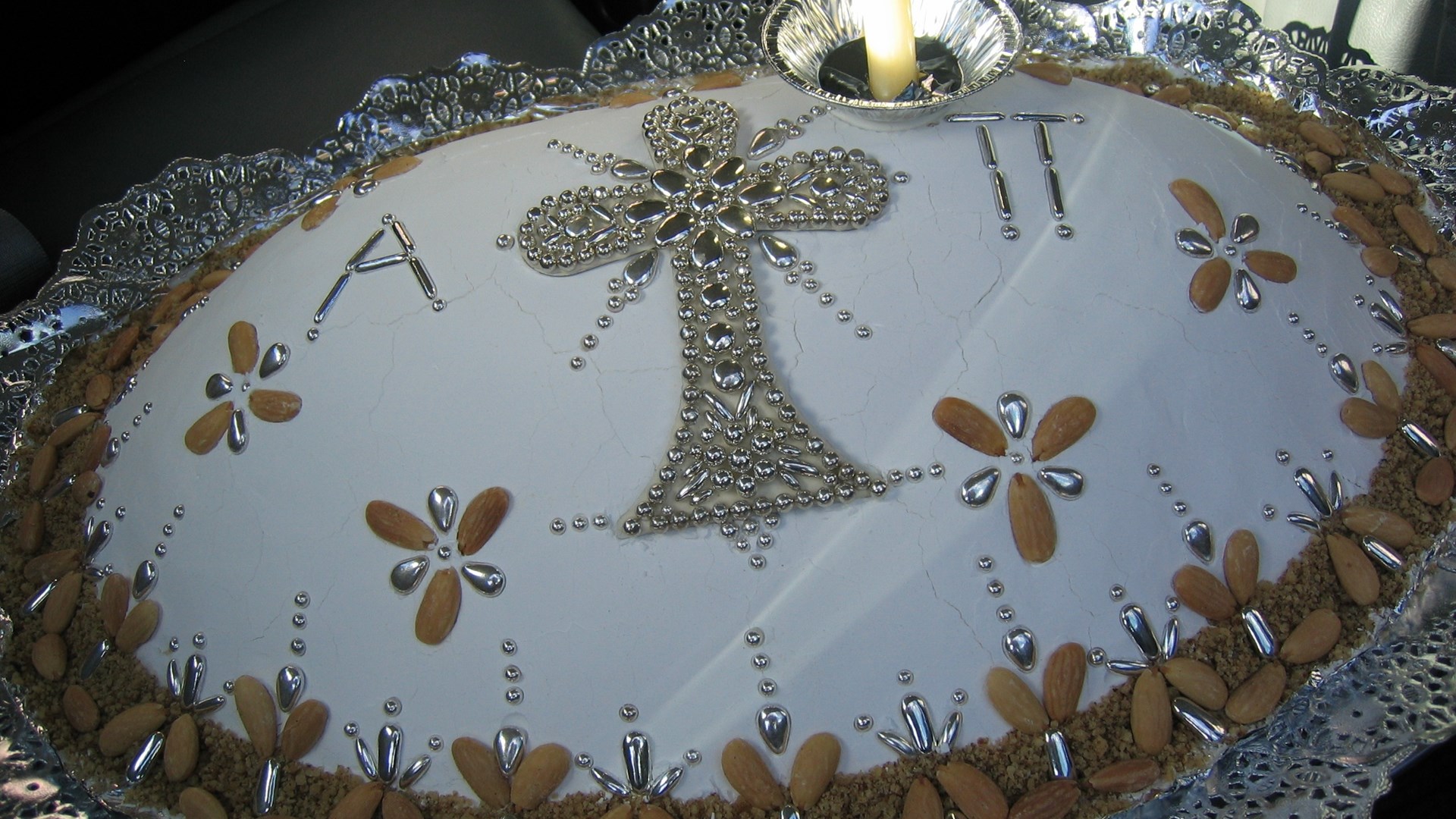 Eφοριακοί έκαναν έφοδο σε… μνημόσυνο – Zήτησαν αποδείξεις για τα κόλλυβα