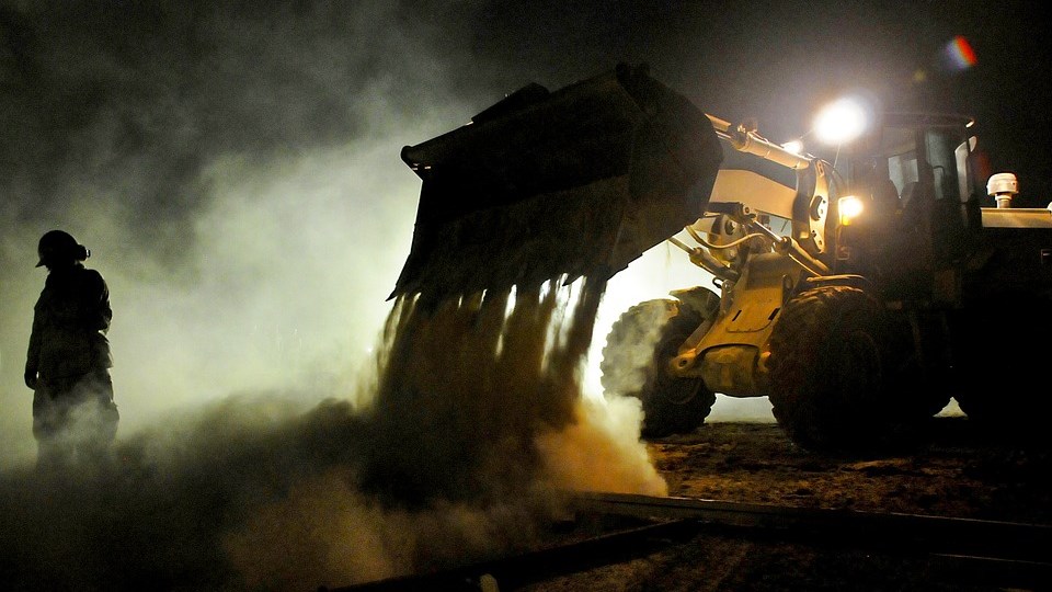 Κατεδαφίστηκε παράνομη κατασκευή σε κοινόχρηστο χώρο της Βουλιαγμένης