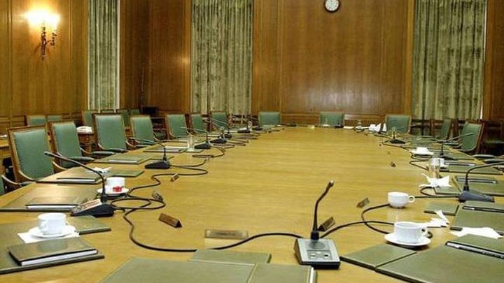 Στην τελική ευθεία ο ανασχηματισμός- Ποιοι “φλερτάρουν” με τις υπουργικές καρέκλες