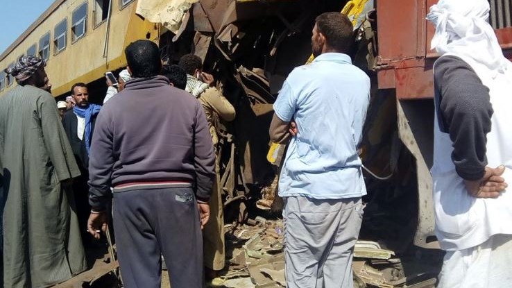 Δέκα νεκροί και δεκάδες τραυματίες από τη σύγκρουση τρένων στην Αίγυπτο – ΦΩΤΟ – ΤΩΡΑ