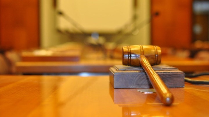 Αθώοι οι 36 κατηγορούμενοι για την υπόθεση με τις “μετοχές-φούσκες”