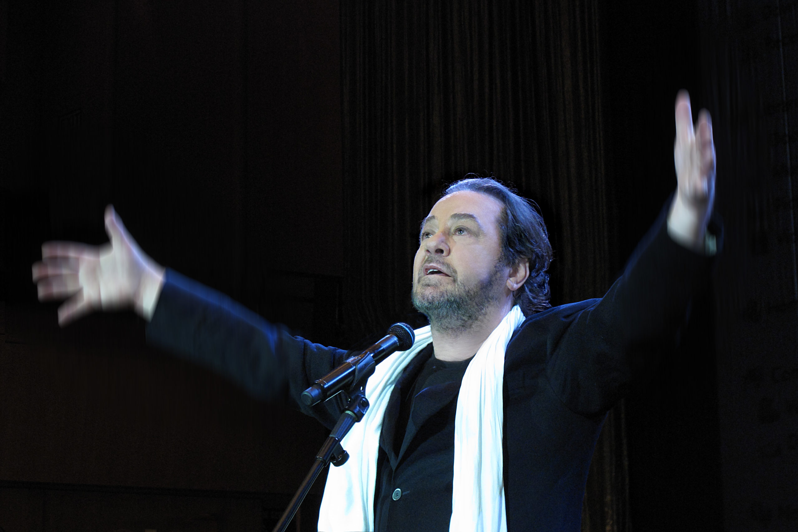 Ο Πάριος γράφει μουσική για την “Μαντάμ Μποβαρί” της Παλαιολογου!