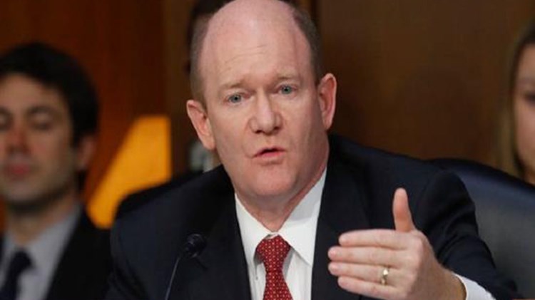 Ο Γερουσιαστής των Δημοκρατικών Κρις Κουνς: Ιδιαίτερα ανησυχητικός ο ανταγωνισμός Ελλάδας-Τουρκίας