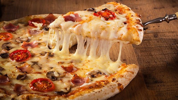 Το κόλπο για να κάνετε μια σπέσιαλ πίτσα… διαιτητική