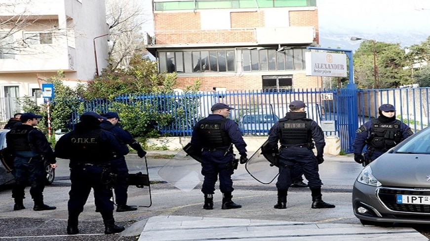 Οπαδοί του ΠΑΟΚ έξω από τα γραφεία της Super League – ΒΙΝΤΕΟ