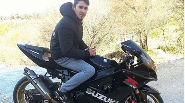 Θρήνος στην Πάτρα για τον 21χρονο Χρήστο – Το τραγικό τροχαίο με την αγαπημένη του μηχανή – ΦΩΤΟ – ΒΙΝΤΕΟ