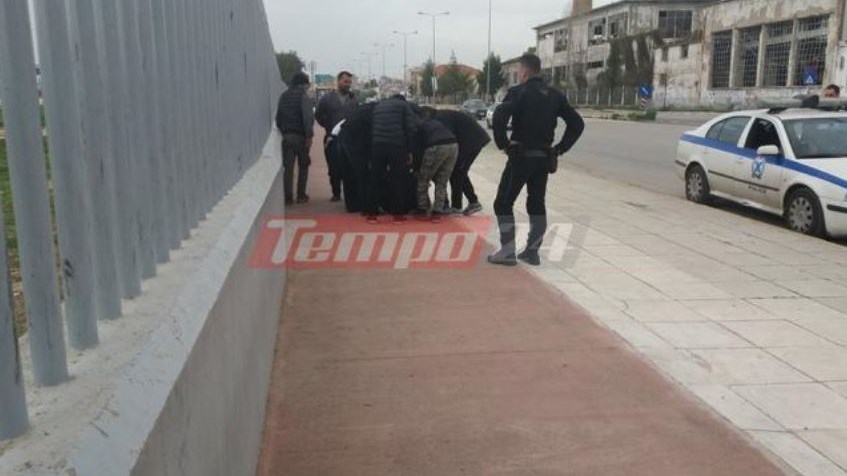 Πεδίο μάχης το λιμάνι της Πάτρας – Μετανάστες πέταξαν πέτρες σε αστυνομικούς – ΦΩΤΟ – ΒΙΝΤΕΟ