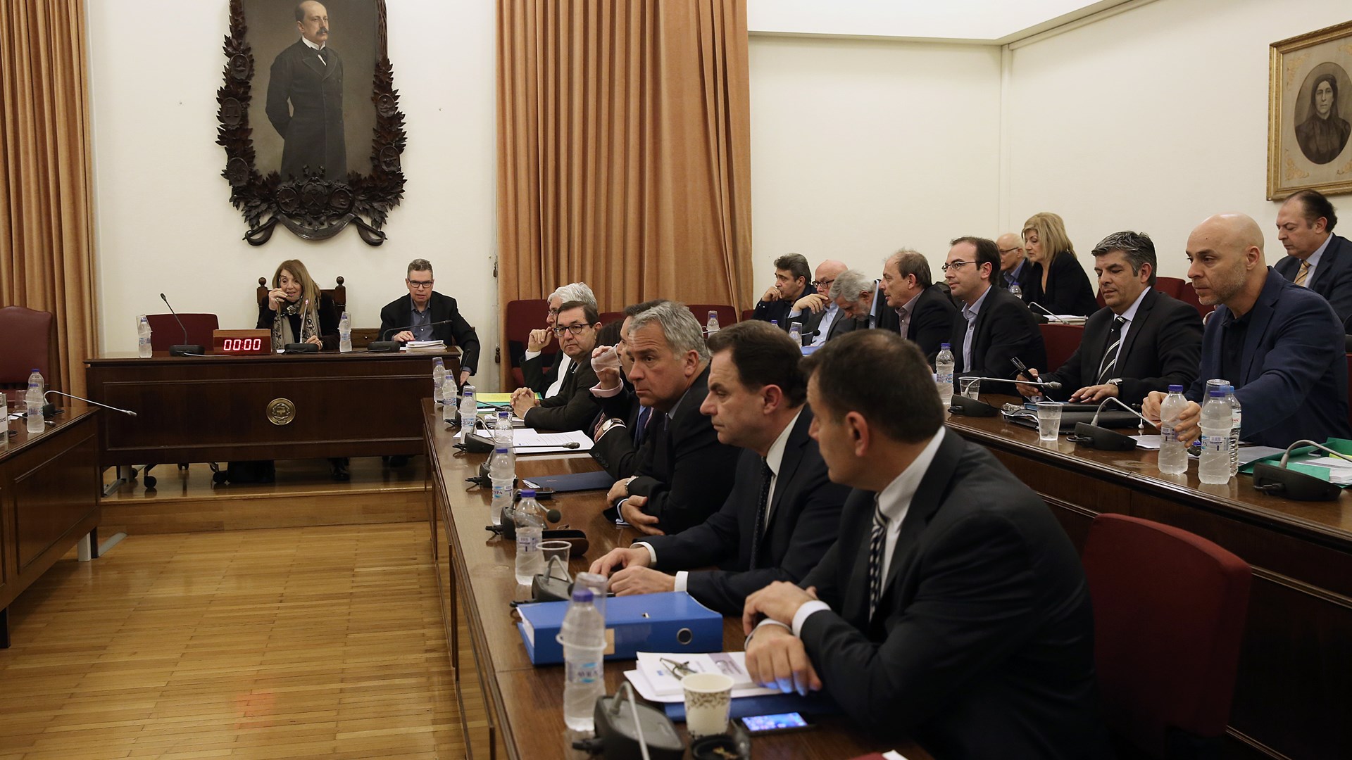 “Κλειστές” οι συνεδριάσεις της προανακριτικής για τη Novartis