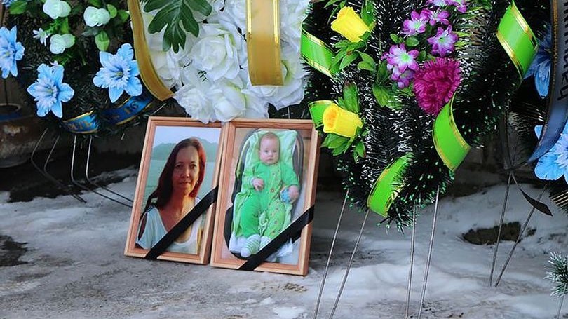 Τραγωδία – Μωρό και μητέρα σκοτώθηκαν όταν το καροτσάκι κόλλησε σε ασανσέρ