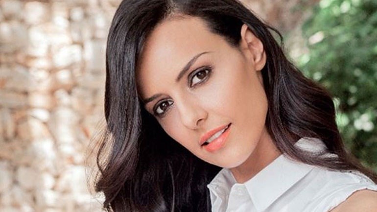 Baby Boom στη showbiz – Μανούλα ξανά η Όλγα Λαφαζάνη – Η πρώτη της ΦΩΤΟ μέσα από το μαιευτήριο