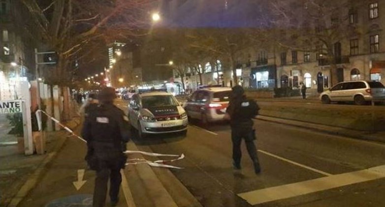 Ανθρωποκυνηγητό στην Βιέννη για τη διπλή επίθεση με μαχαίρι σε πολίτες – Τέσσερις τραυματίες