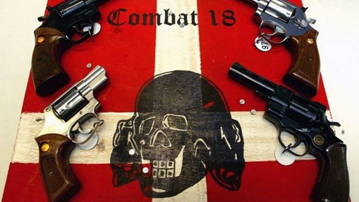 Ελεύθεροι οι 4 συλληφθέντες στις έρευνες για την ακροδεξιά οργάνωση “Combat 18”
