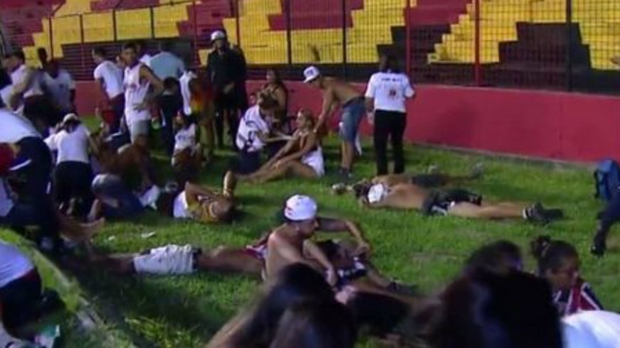 Σοβαρά επεισόδια με πολλούς τραυματίες σε γήπεδο της Βραζιλίας – ΒΙΝΤΕΟ