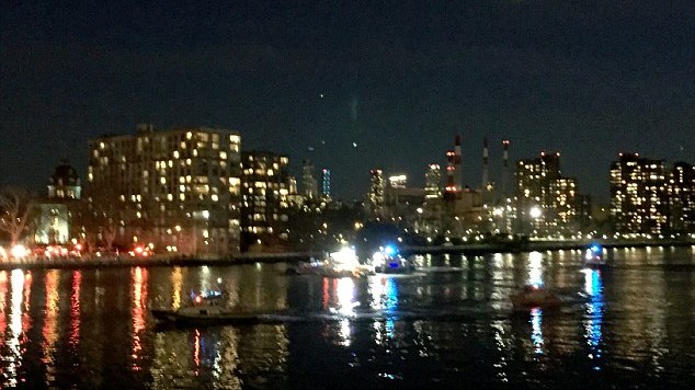 Νέα Υόρκη: Τουλάχιστον 5 επιβάτες βυθίστηκαν μαζί με το ελικόπτερο – ΦΩΤΟ ΚΑΙ ΒΙΝΤΕΟ