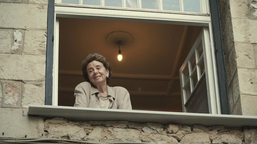 Η σπουδαία Τζένη Ρουσσέα επιβιβάζεται στο …Όριαν Εξπρές