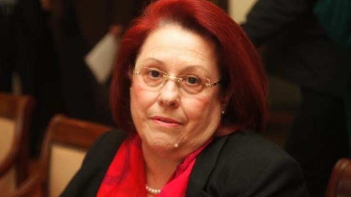 Την επιβολή μεγαλύτερης ποινής σε επίορκο τελωνειακό ζητεί η Μαρία Παπασπύρου