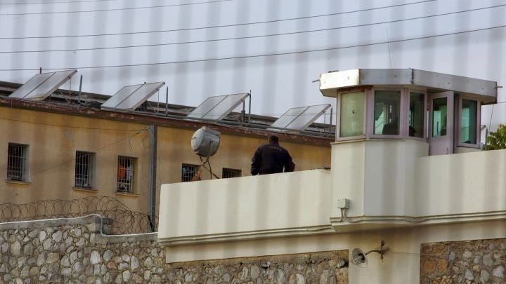 “Πάτος” – Έντονη αντίδραση των σωφρονιστικών υπαλλήλων για το μαστίγωμα συναδέλφου τους από κρατούμενους στον Κορυδαλλό